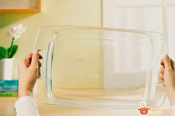 How to Clean Pyrex Glass Cookware