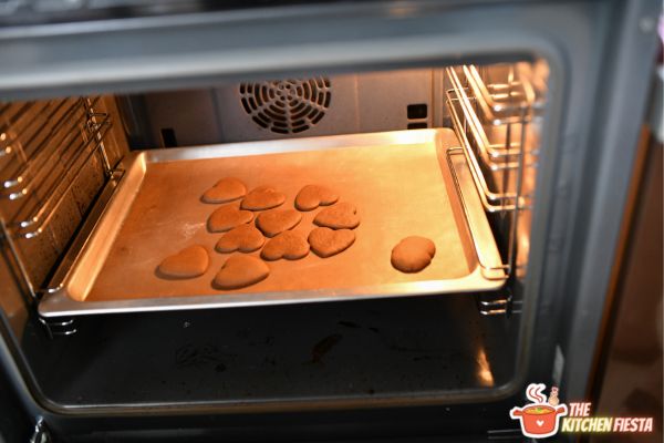 can aluminum trays be used in the oven