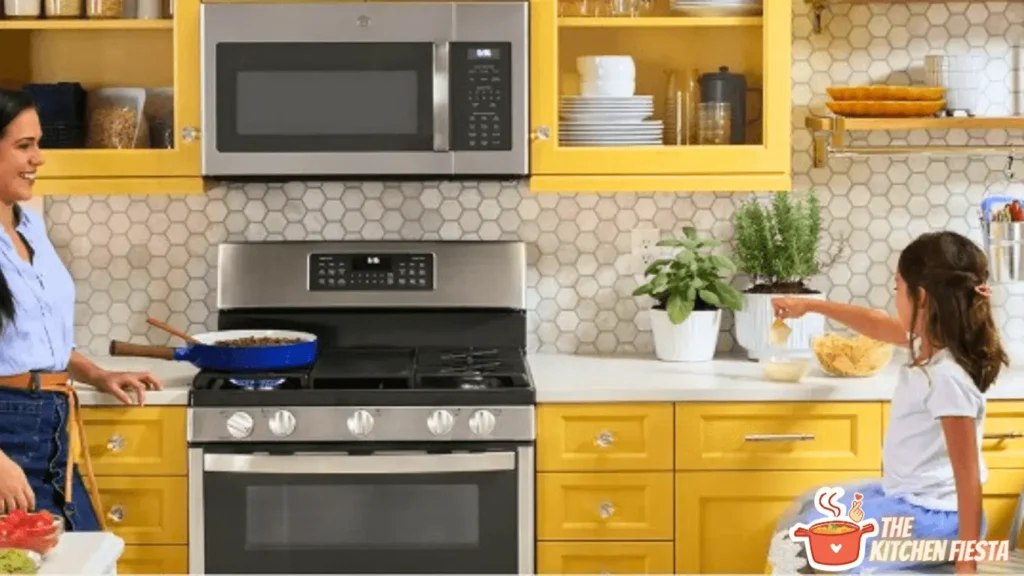 What Is A Stove Hutch? A Guide To This Kitchen Storage Solution